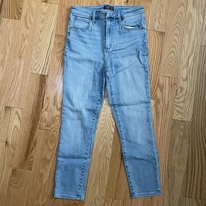 ABERCROMBIE & FITCH Simone High Rise Ankle Jeans - Size 27S